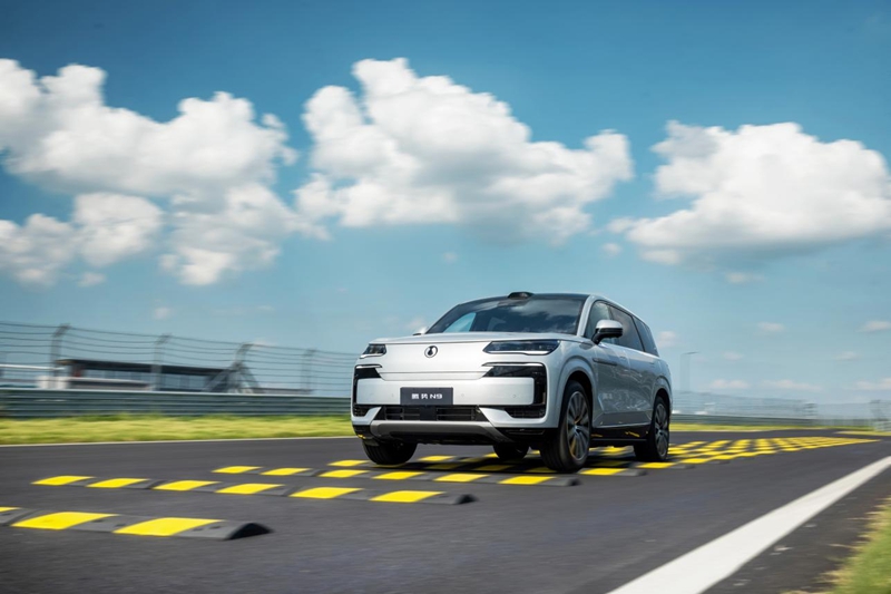 1758119056855652.jpg 08.jpg