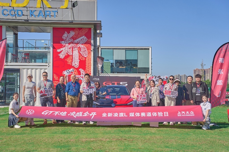 1758783988602268.jpg 01.jpg