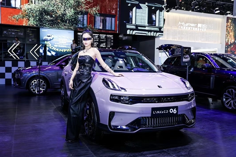 1758784679518619.jpg 06.jpg