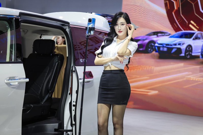 1758784718419921.jpg 08.jpg