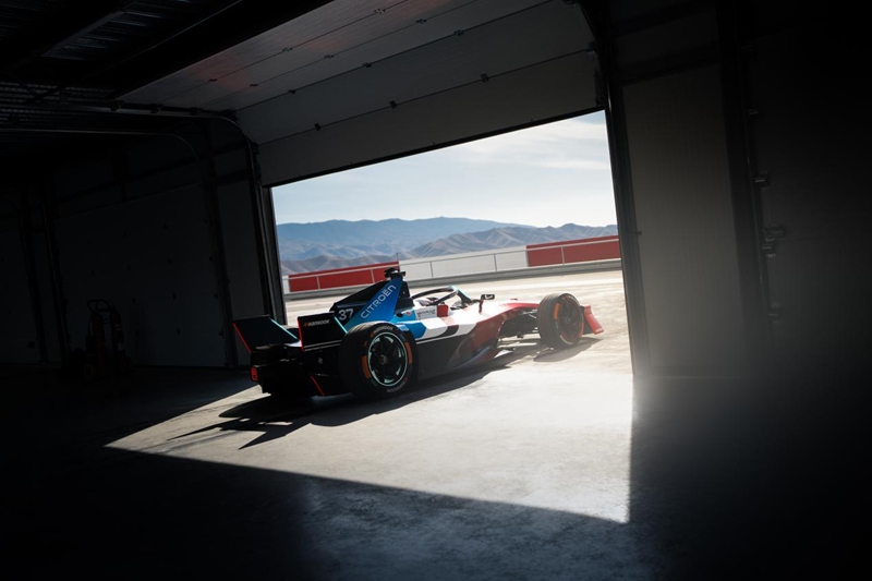 1761033881785505.jpg 02.jpg